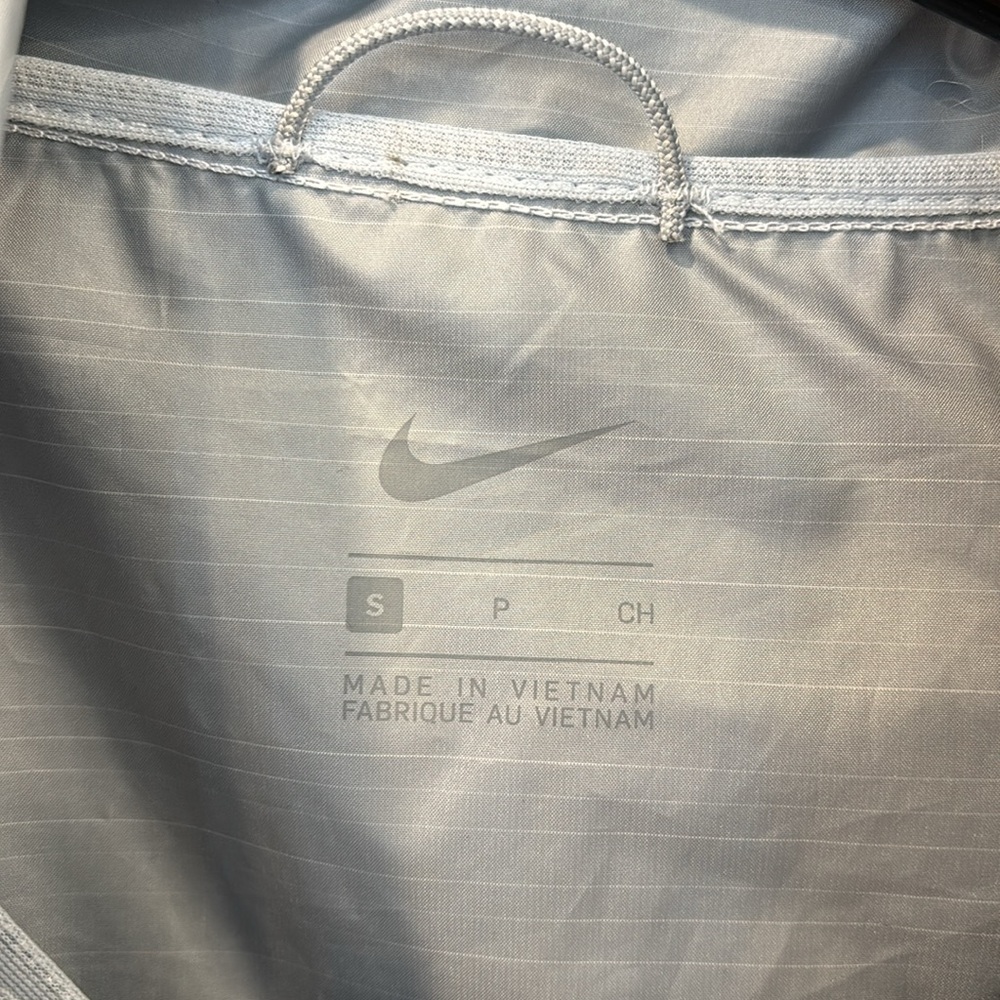 Nike Hooded Shell Jacket - Picture 4 of 6